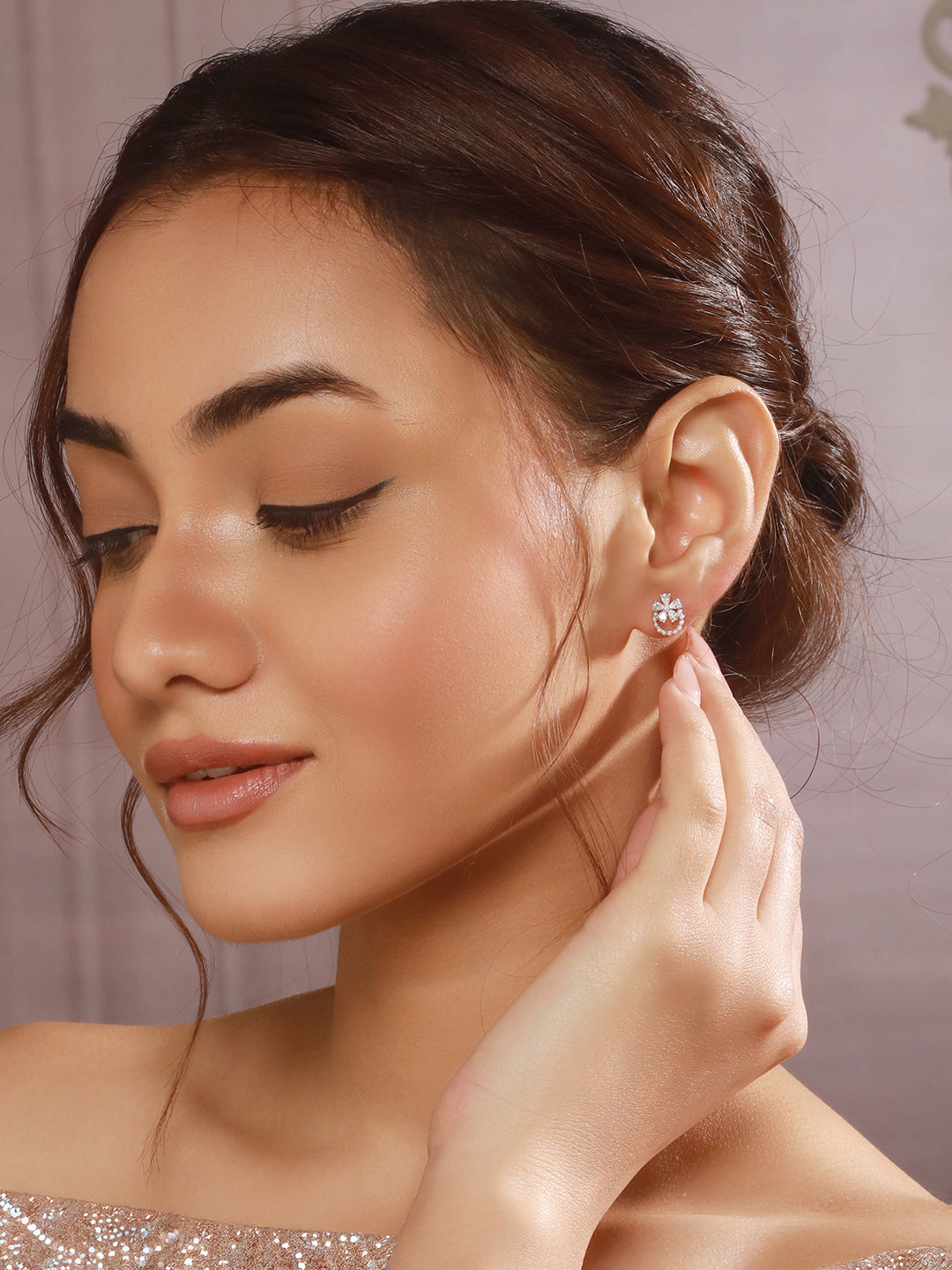 925 Sterling Silver Zircon & Pearl Embellished Floral  Minimal Studds Earrings